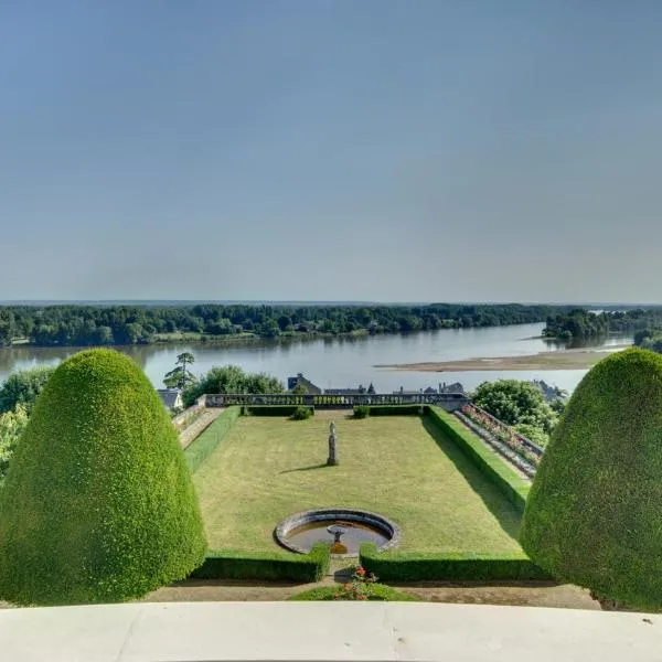 Château de Candes - Art & Spa, Hotel in Candes-Saint-Martin