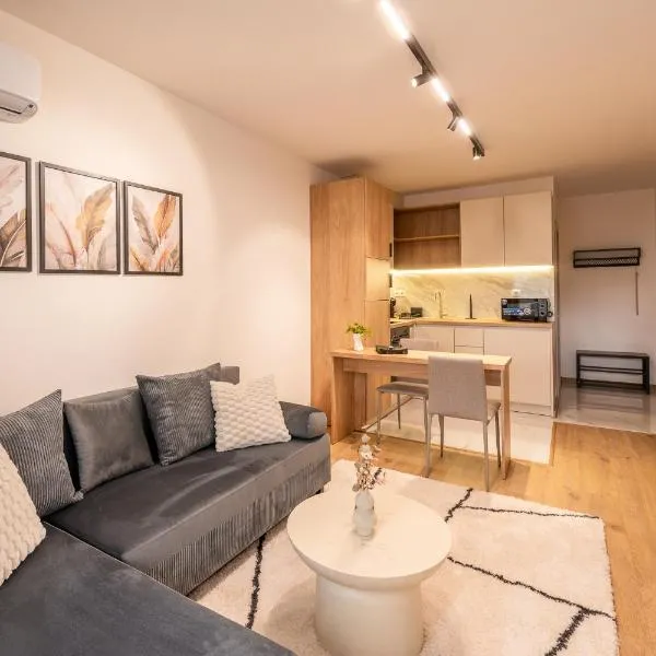 Elenovo Apartments, hotel in Blagoevgrad