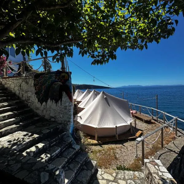 Albania Glamping, hotel a Himare