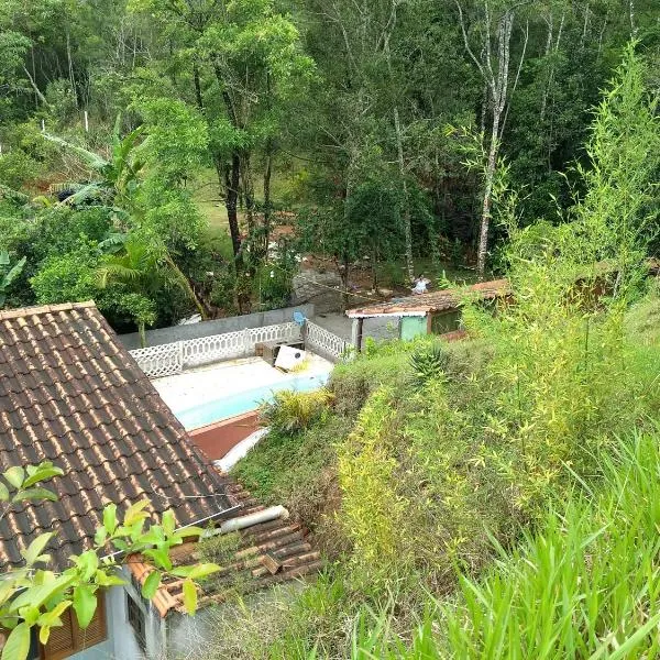 chalé casa na mata céu Iluminado, hotel a Guararema