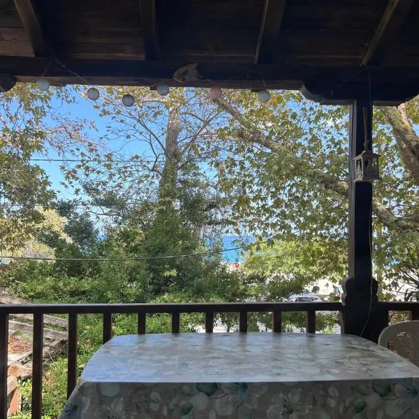 Pelion East Coast Retreat, hótel í Khorevtón