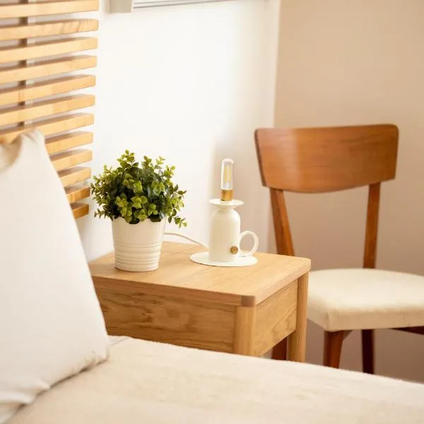 BE LOST - Guest House، فندق في Pedra Do Ouro