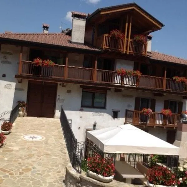 Casa Luigina, hotel in Comano Terme