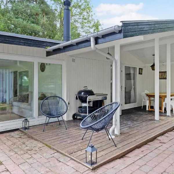 Newly Renovated Holiday Home In The Forest, hotel a Fakse Ladeplads