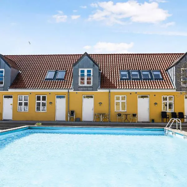 Holiday Apartment With Pool On Bornholm, viešbutis mieste Gudjemas
