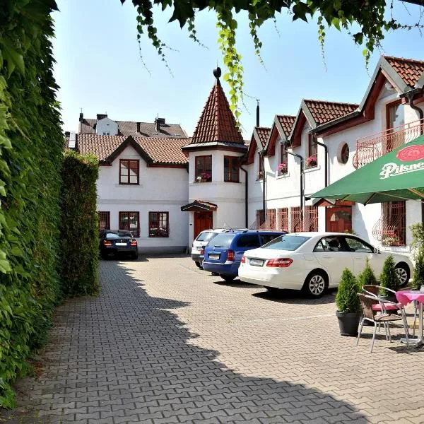 Hotel Atrium, hótel í Pardubice