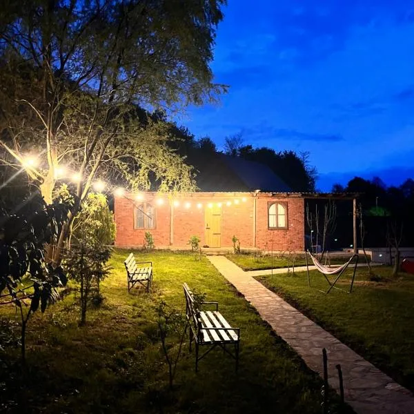 Khashuri में, होटल Winery & Brewery - Family Guesthouse "Villa Rbona"