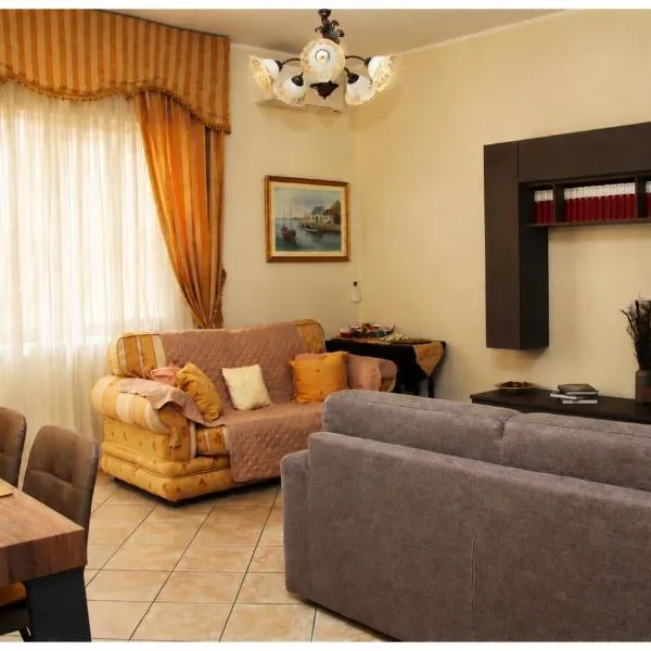Elegante appartamento con aria condizionata e WiFi, hotel in Lido di Ostia