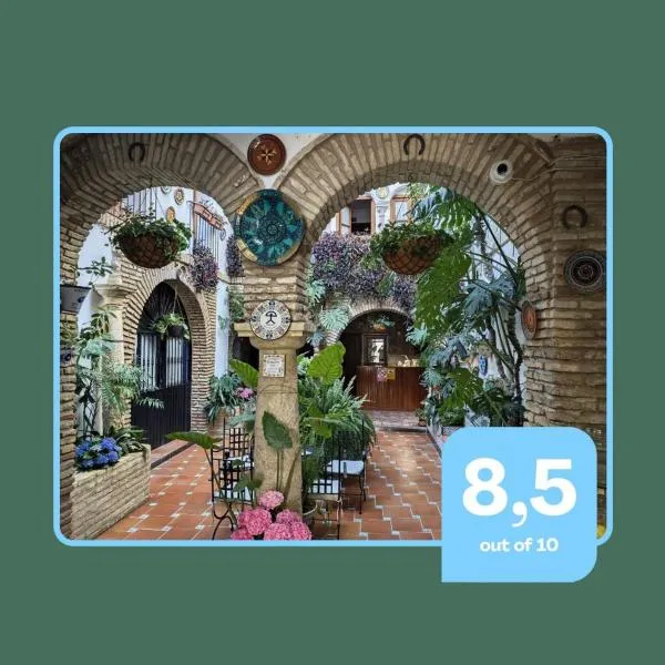 Pensión Los Arcos, hotel in Córdoba