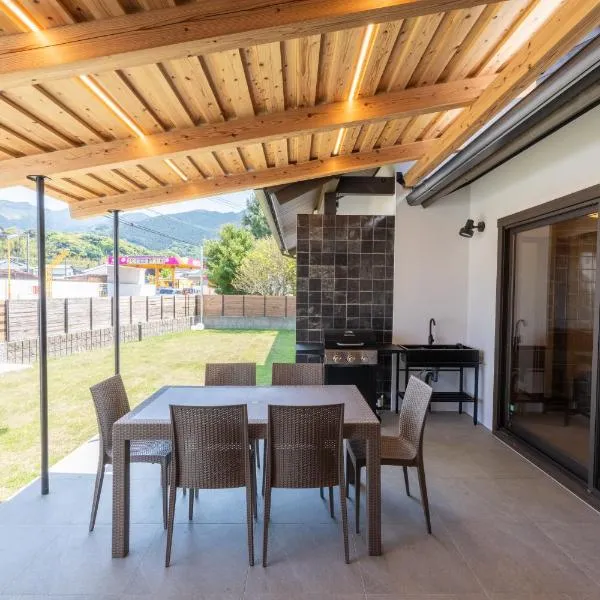 糸島 Private Villa Zelkova, hotel in Itoshima