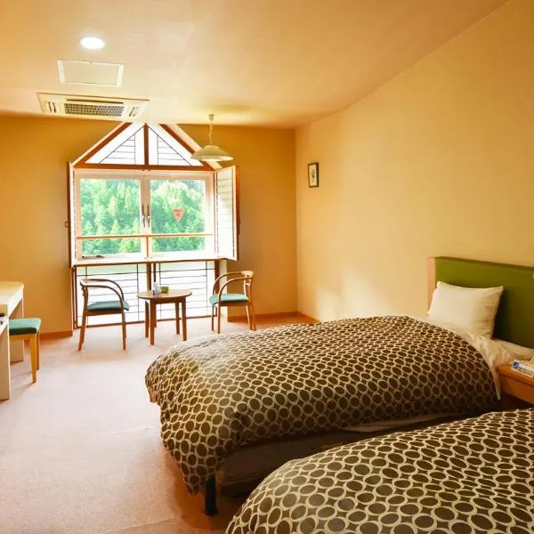 ホテル秘境の湯, hotel en Miyoshi