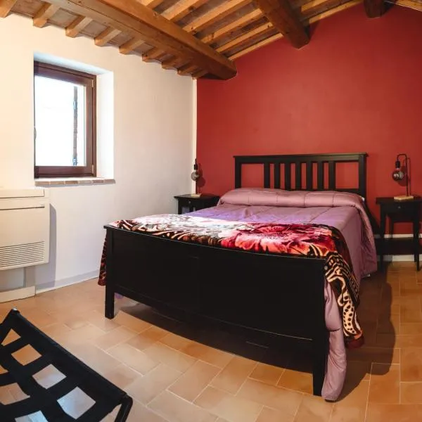 Locanda ColDiVino, hotel em Serrapetrona