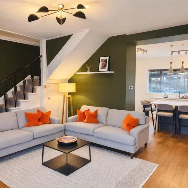 Taigh Beag - Riverside Highland Cottage, hotell sihtkohas Inverness
