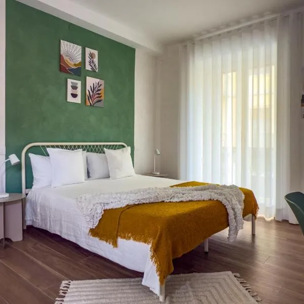 Arpi Uno, hotel u gradu Fođa