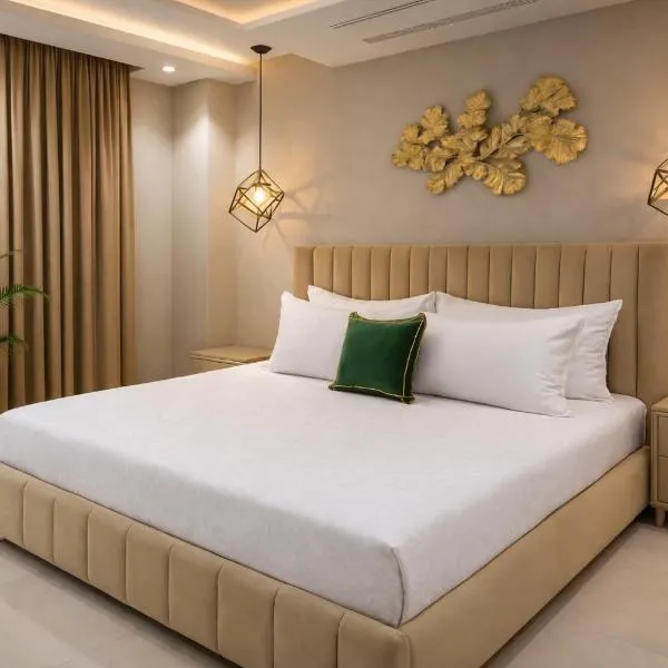 Gold Crest Executive Residency - LMY Hospitality DHA Lahore, hotel en Lahore