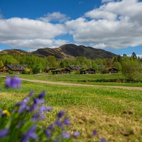 Loch Lomond Waterfront Luxury Lodges, hotel di Balmaha