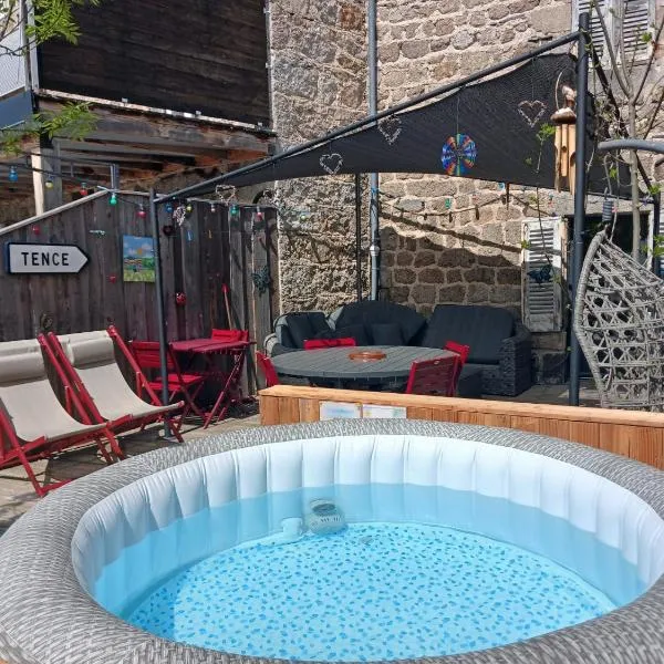 La Belle Tençoise, hotel u gradu Tence