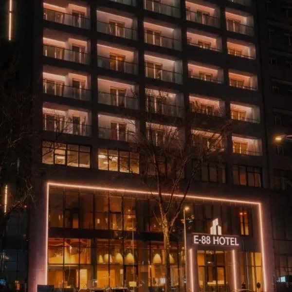 E-88 Hotel, hotell i Tirane