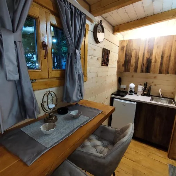 Brvnara Nido, hotel u gradu Cetinje