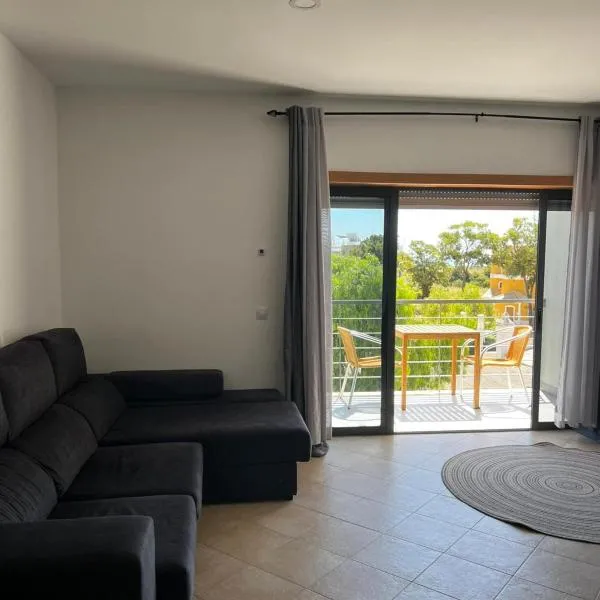 Oasis de Algarve, готель у місті Лагуш