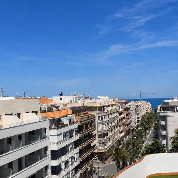Atico Apartments Sea, hotel a Torrevieja