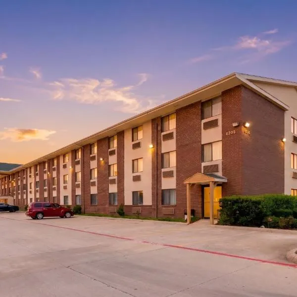 Quality Inn DFW Airport North, отель в Ирвинге