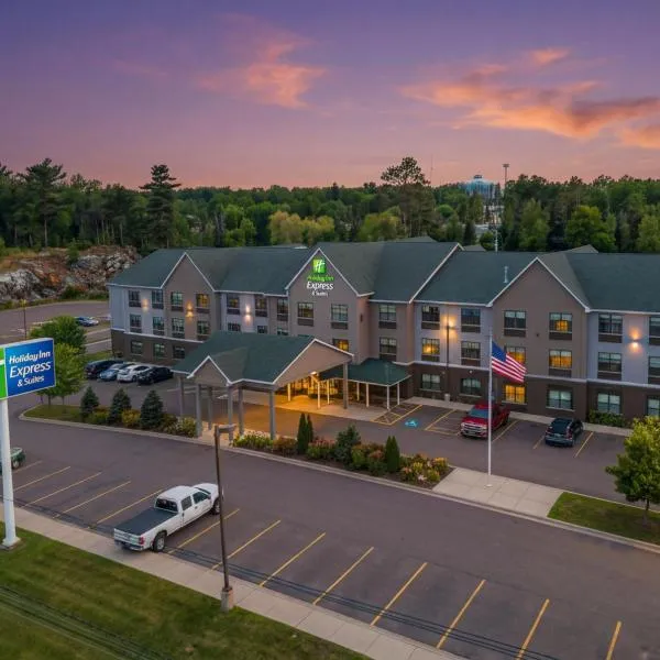 Holiday Inn Express & Suites Marquette by IHG, hotel v mestu Marquette