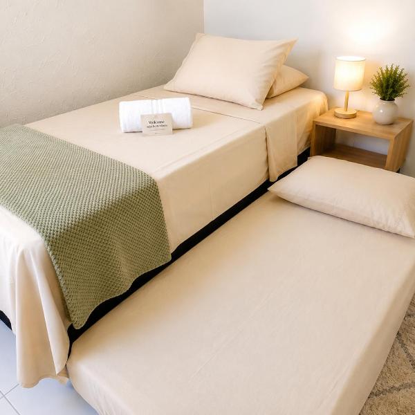Apartamento Espaçoso e Completo com 3 Quartos - 2 Banheiros - Até 6 Pessoas - Check-in Automático 24h - Garagem Coberta - Foto 2