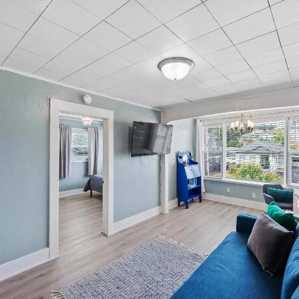 #StayinMyDistrict Heritage House Suite, hotel di Coos Bay