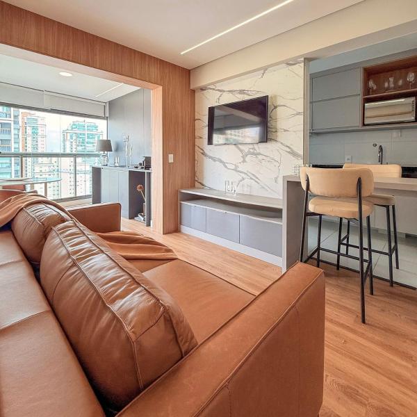 Brooklin Skyline I Quiet Luxury Stay