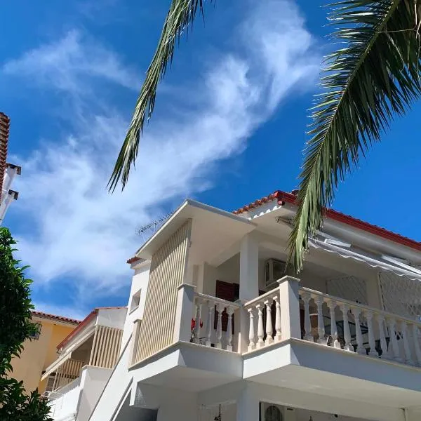 Miminllari APARTMENTS 2, hotel in Pefkochori