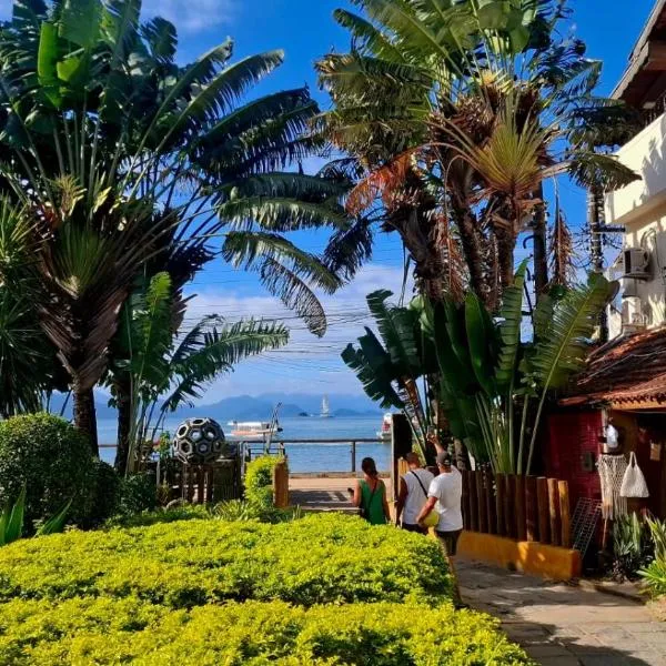 Bouganvile Hostel Ilha Grande, hotel in Abraão