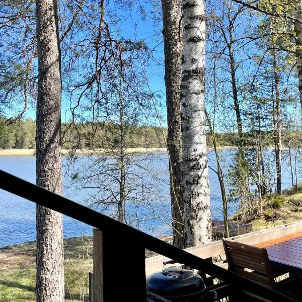 House in Beautiful Nature by the Sea Bay with Sauna & BBQ, hotel en Salpar