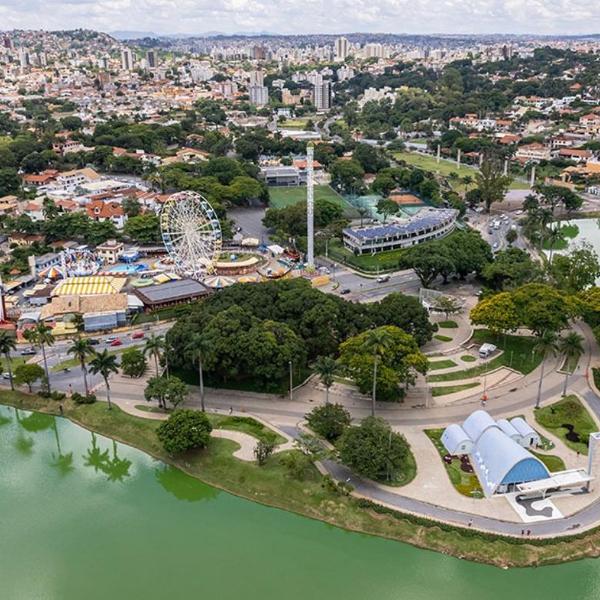 Apto com suite e 2 vagas de garagem pertinho do mineirao