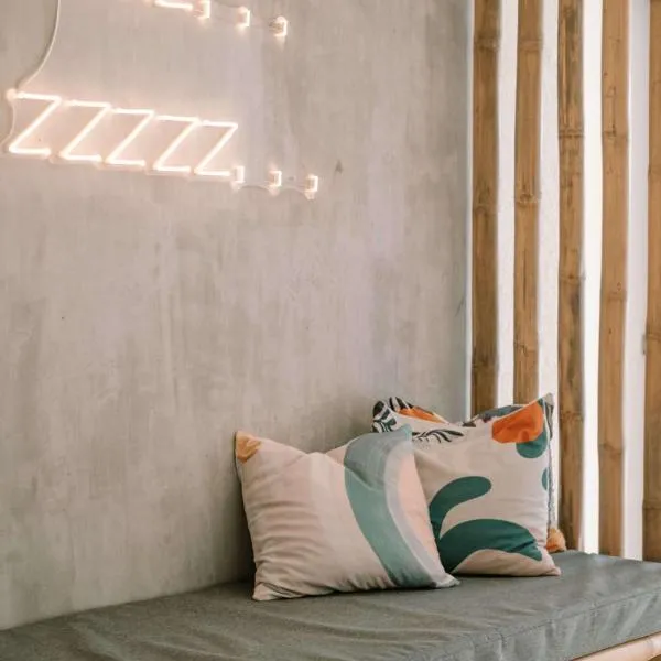 Happiness Hostel Siargao, hotel en General Luna