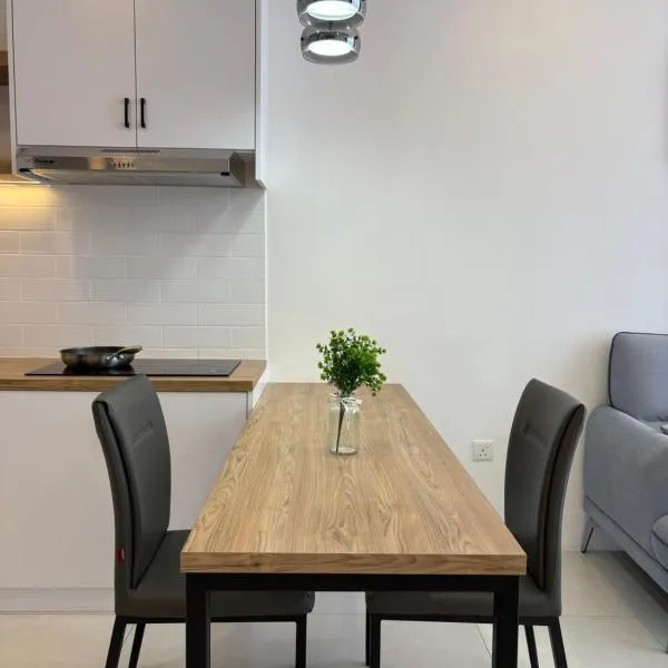 Warm Nest - The Podium near Aeon Kch 3 Bed 6pax, viešbutis mieste Kučingas