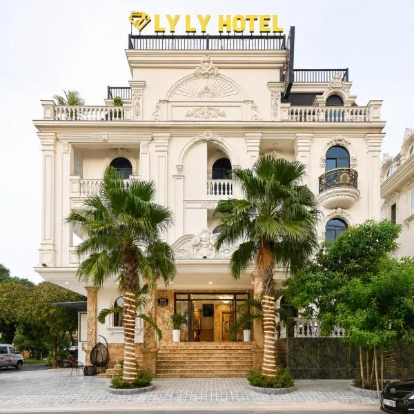 Ly Ly Luxury Hotel, hotel di Bandar Ho Chi Minh