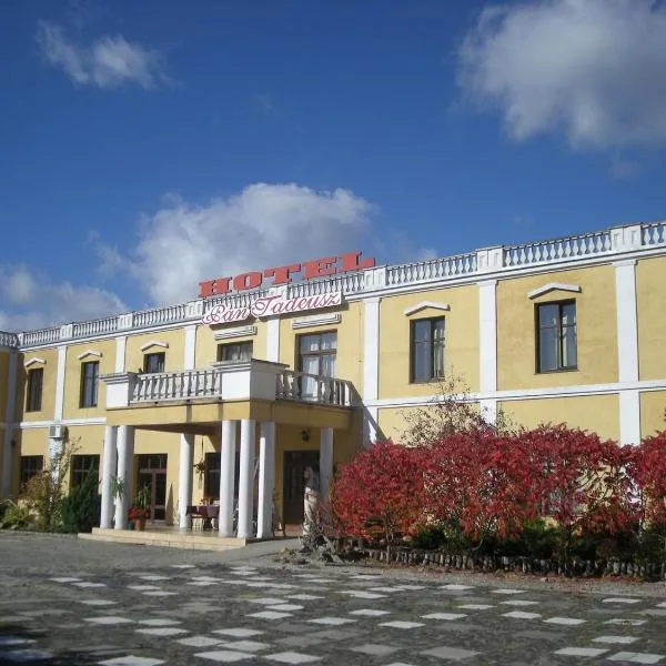 Hotel Pan Tadeusz, hotel v destinaci Rzeczyca