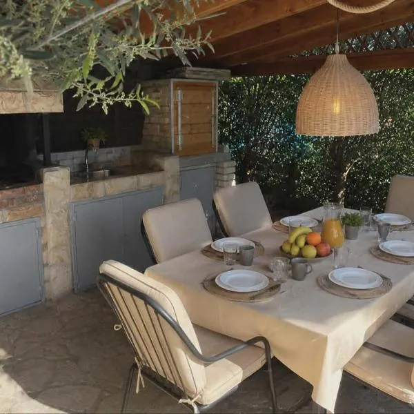 Eva Maisonette, Hotel in Nea Iraklitsa