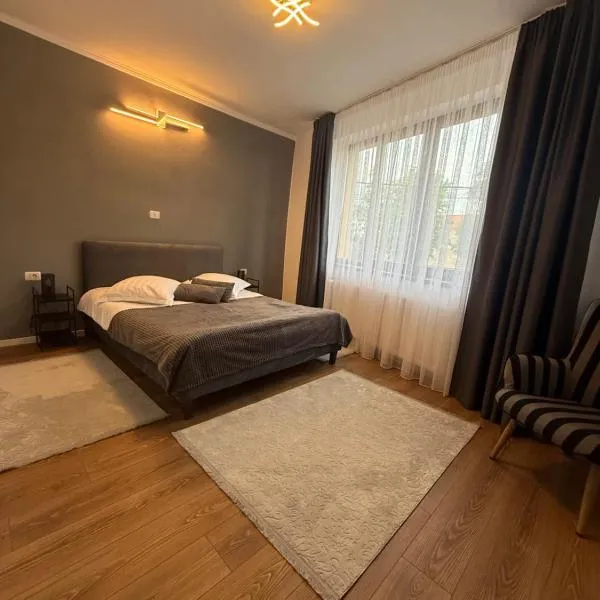 Castle View Apartments, hotel em Făgăraş