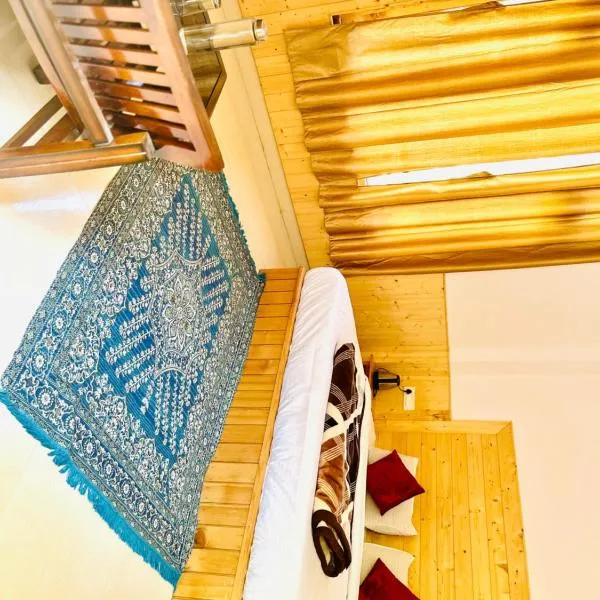 Prince Hills jibhi, hotel u gradu 'Shoja'
