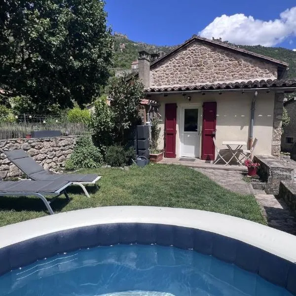 La Roque-Sainte-Marguerite में, होटल Gîte du Riou Sec