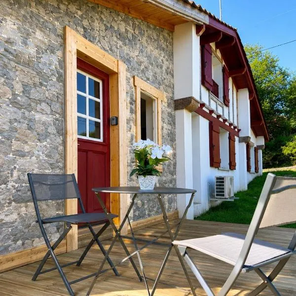 Studio 2 personnes dans ancienne ferme basque, hotel u gradu 'Urrugne'