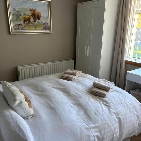 4 Glenfalloch Road โรงแรมในเครียนลาริค