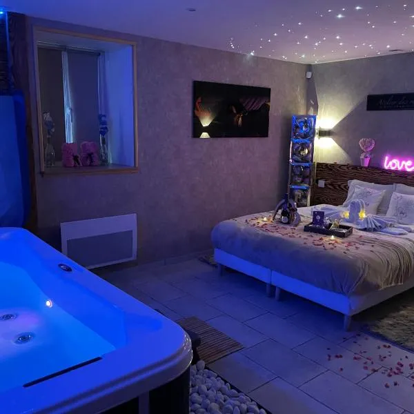 Cosy Love & Spa Love room avec spa, hammam et sauna privatif, hotel en Cemboing