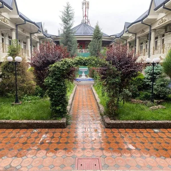 Shodlik Hostel, hotel in Andijon