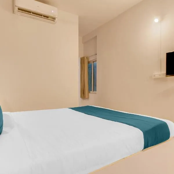 Hotel Silver Key near Pune Airport and Arup Hospital photo 2