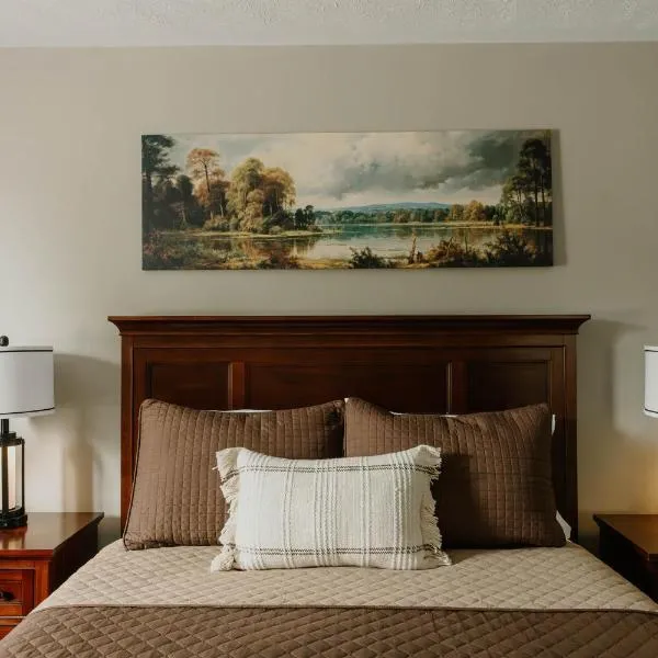 Mindemoya में, होटल Manitoulin Inn