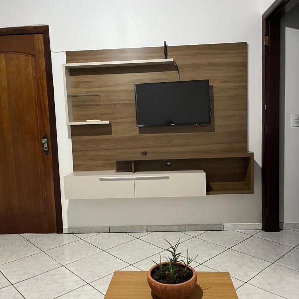 Apto Equipado - Centro de Foz - Garagem para 2 Veículos - Foto 5