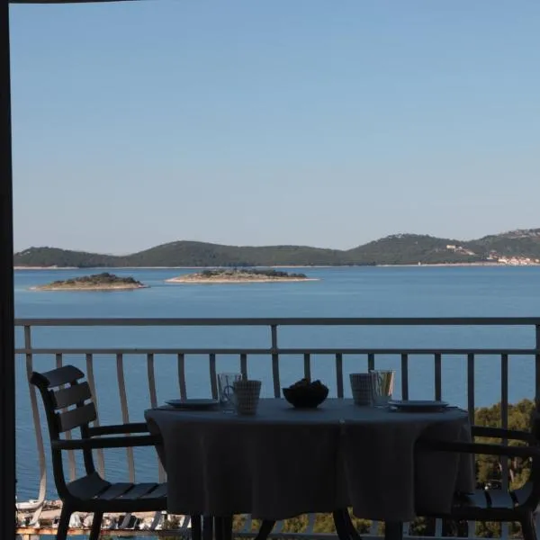 Apartman Mala Artica, hotelli kohteessa Drage
